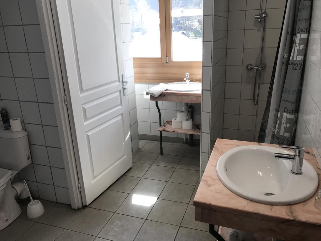 Fleur Des Neiges Hostel Chamonix Exterior photo